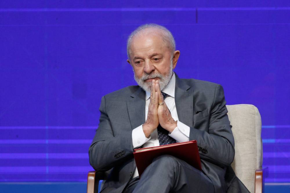 lula-e-chefe-da-comissao-europeia-celebram-acordo-em-encontro-no-rio