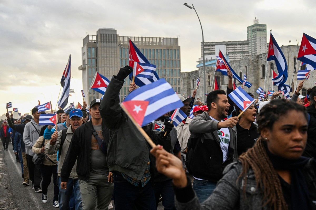 cuba-avalia-preparacao-militar-em-meio-a-tensoes-com-eua