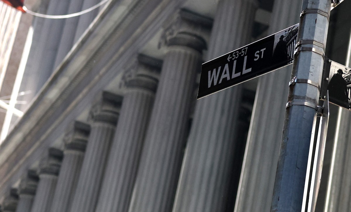 bolsas-de-ny-fecham-em-alta-de-1%,-com-anuncio-de-trump-de-acordo-sobre-groenlandia