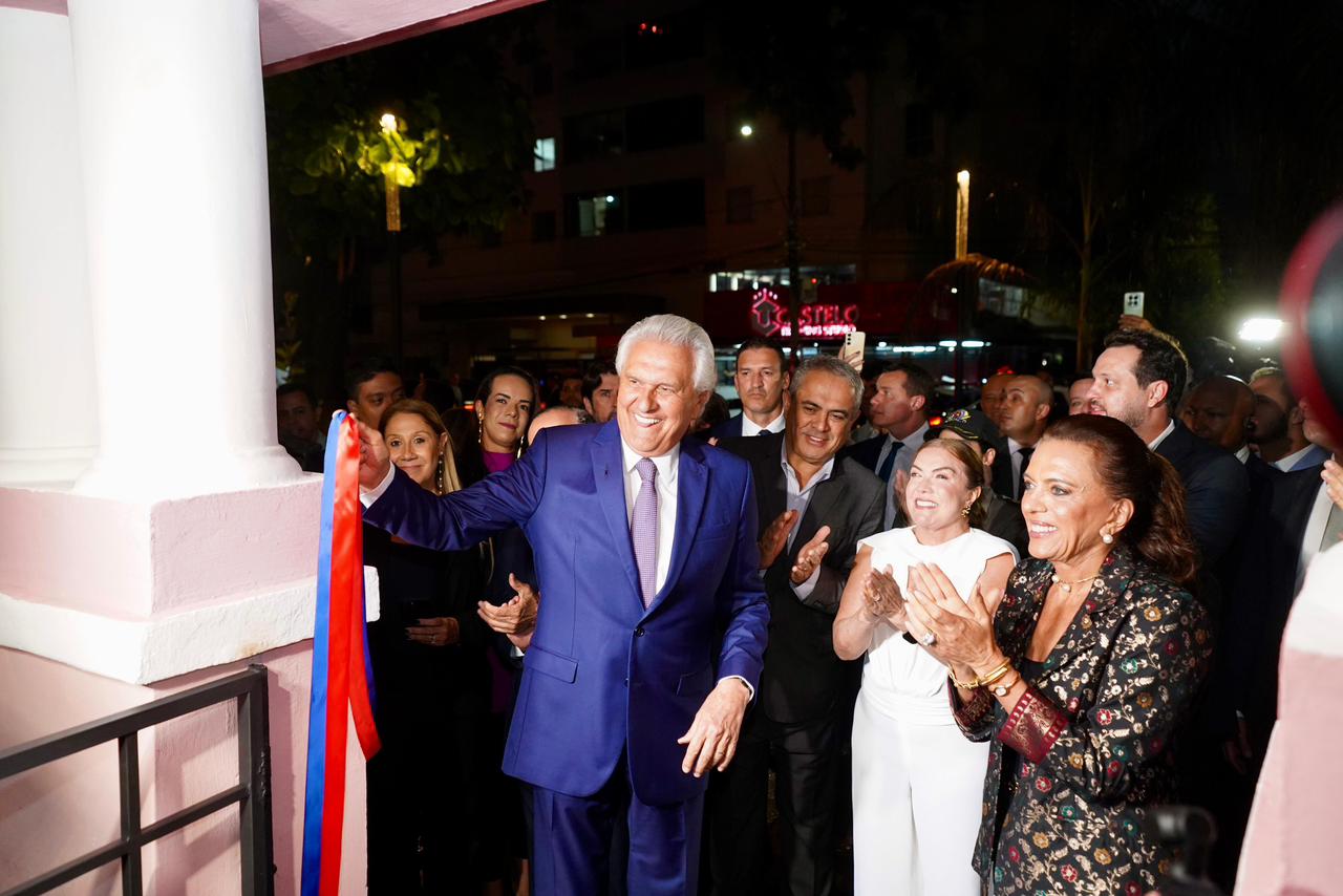 caiado-entrega-reforma-do-colegio-lyceu-de-goiania