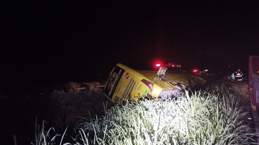 acidentes-na-go-080-deixam-dois-mortos-e-quatro-feridos