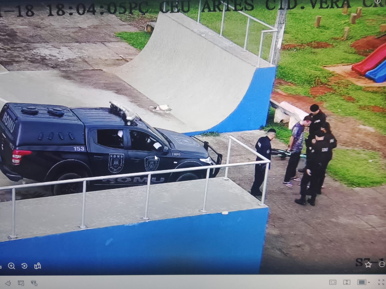 gcm-prende-casal-por-trafico-de-drogas-na-praca-ceu-das-artes-em-aparecida