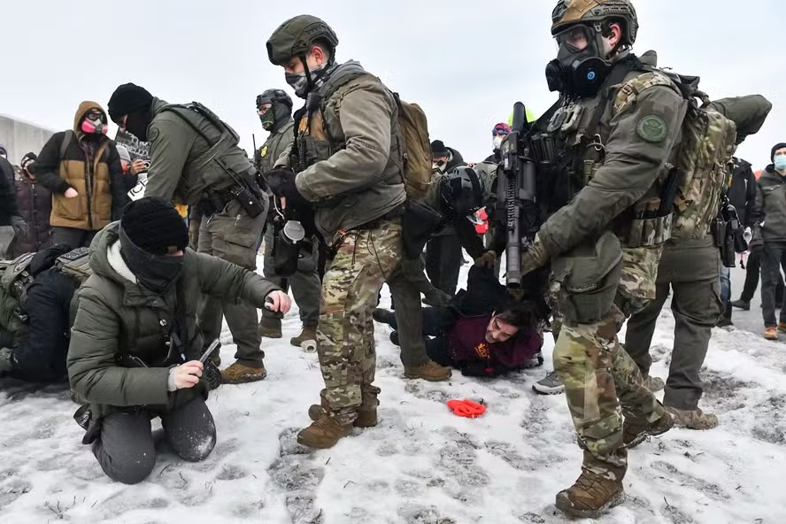 eua:-ex-ancora-da-cnn-e-preso-por-cobertura-de-protestos-em-minneapolis,-diz-advogado