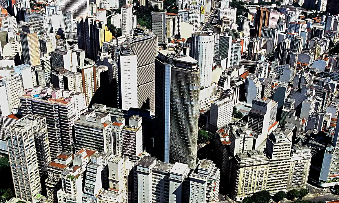 secovi:-mercado-imobiliario-de-sao-paulo-tem-mais-lancamentos-que-vendas,-e-engorda-estoques
