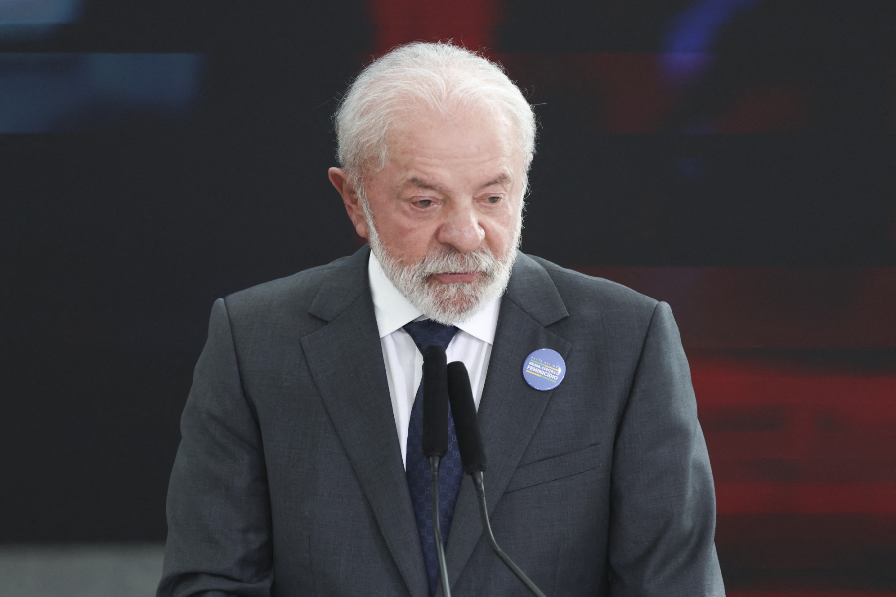 lula-cobra-pt-em-festa,-diz-que-politica-apodreceu-e-que-partido-nao-pode-ir-para-a-vala-comum