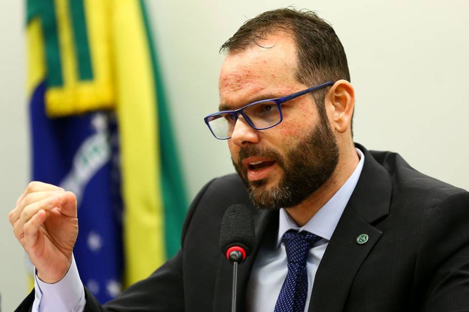 relator-no-tse-vota-contra-cassacao-de-mandato-de-jorge-seif
