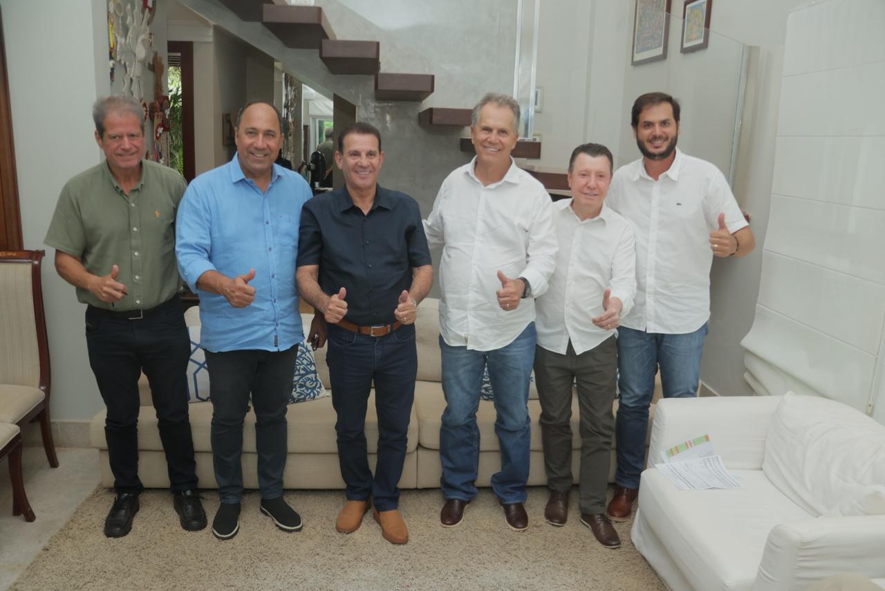 vanderlan-se-reune-com-prefeitos-e-reforca-articulacao-no-interior