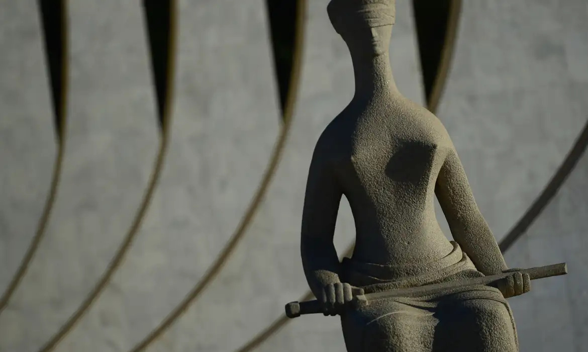 stf-decide-contra-gratificacao-de-desempenho-para-inativos-do-inss