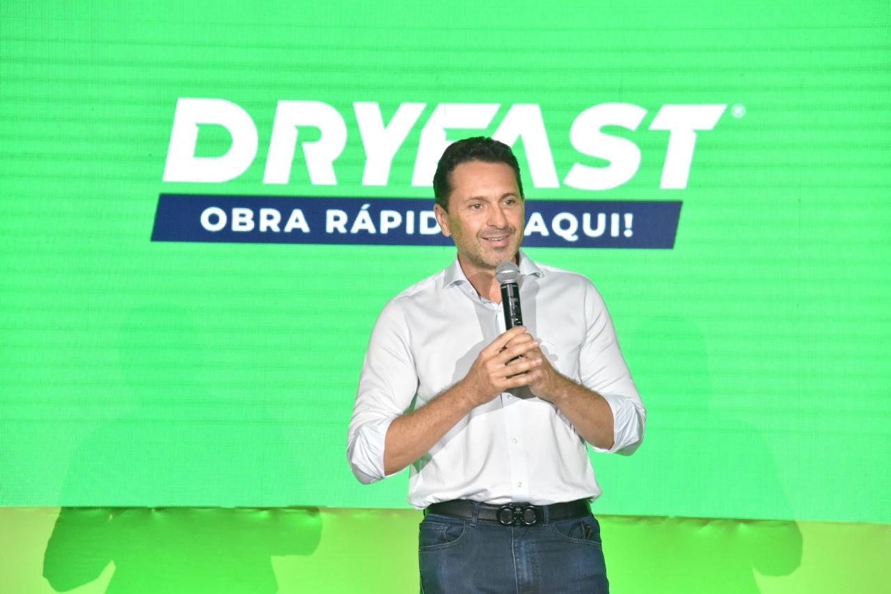 leandro-vilela-aparece-entre-os-10-prefeitos-mais-bem-avaliados-do-pais