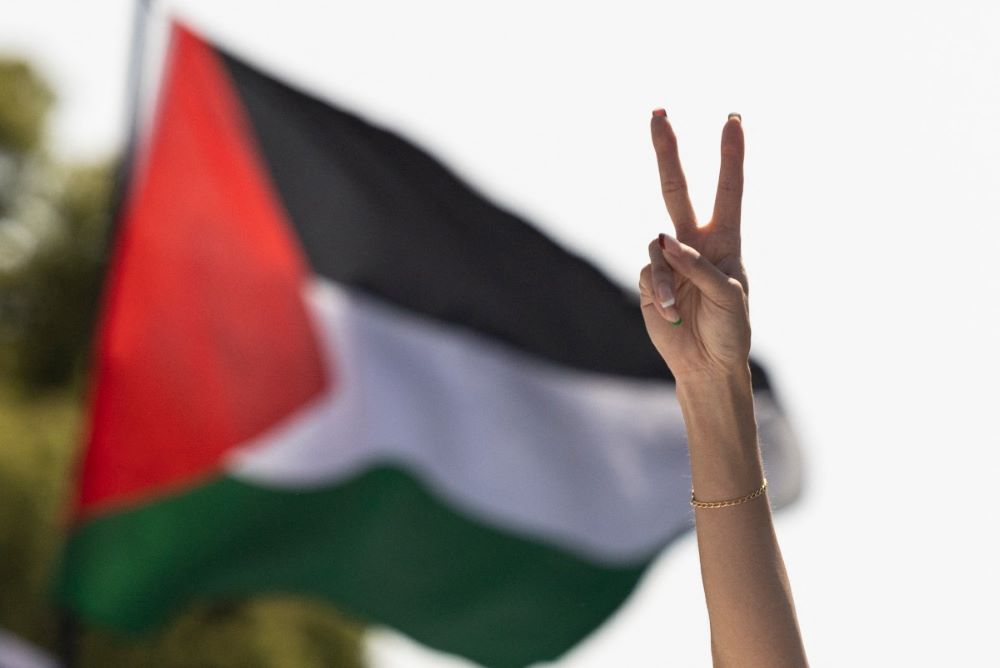 ong-palestina-denuncia-‘vinganca’-de-israel-em-video-de-abuso-a-prisioneiros