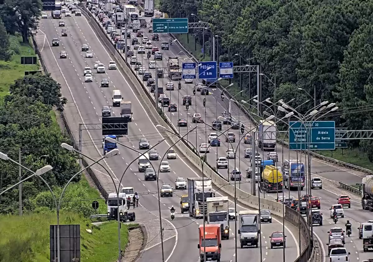 rodovias-de-sp-tem-51-km-de-filas-entre-transito-intenso,-lentidao-e-congestionamento