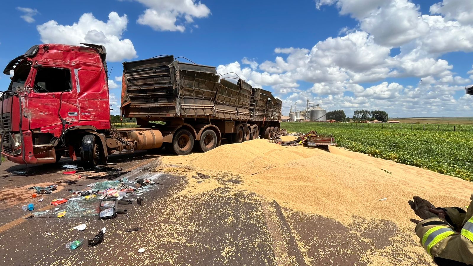 ao-menos-seis-pessoas-morrem-em-rodovias-de-goias-em-2-dias