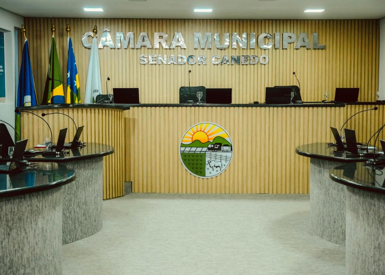 concurso-da-camara-de-senador-canedo-abre-inscricoes-com-salarios-de-r$-11,9-mil