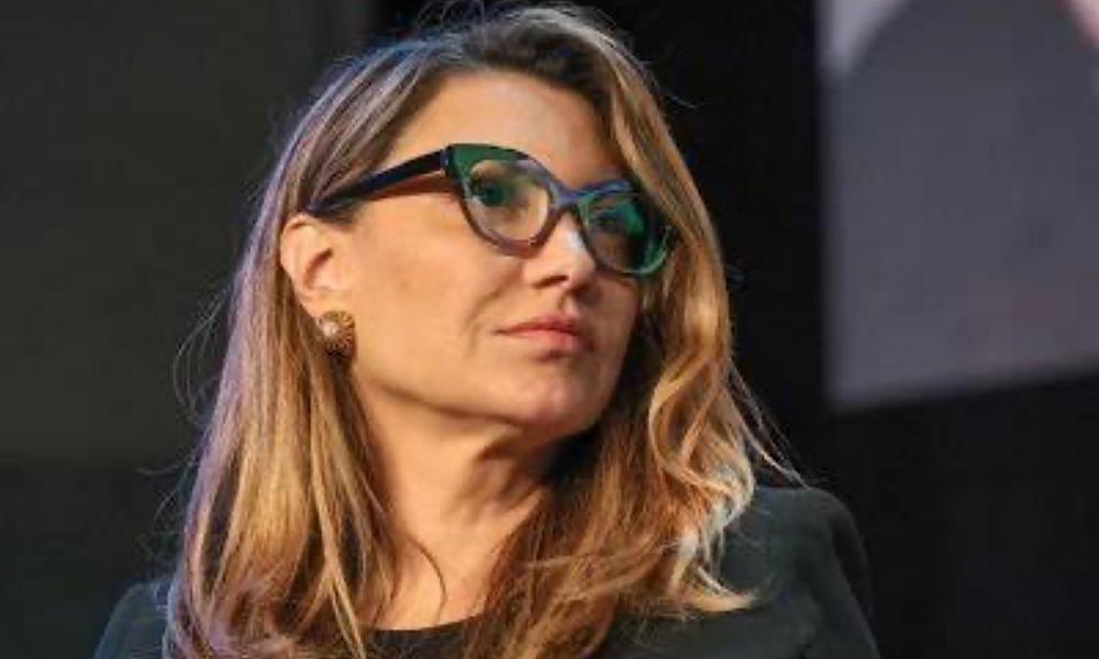 janja-e-ministras-viajaram-ao-rio-com-aviao-da-fab-e-visitaram-escola-de-samba,-em-outubro