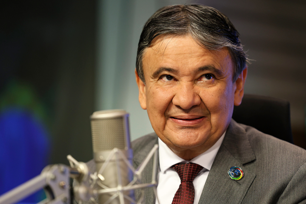 wellington-dias-destaca-reducao-da-pobreza-no-brasil-em-painel-na-colombia