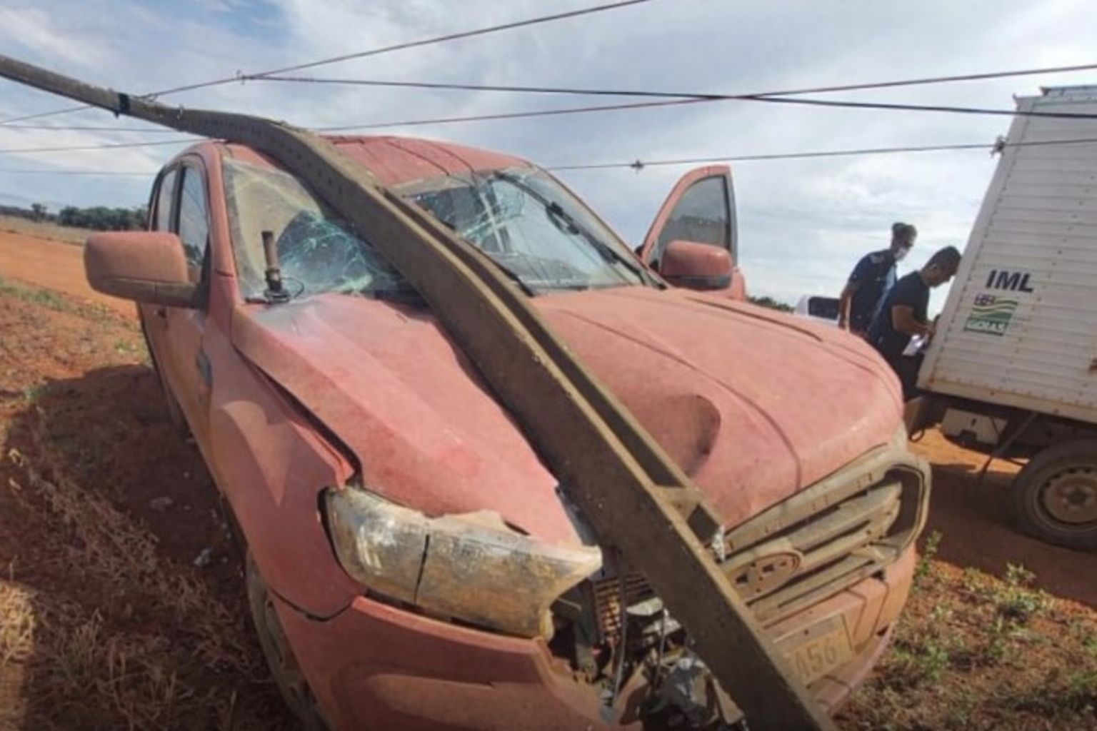 homem-de-44-anos-morre-eletrocutado-em-rio-verde-apos-colisao
