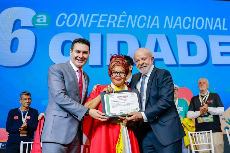 lula-encerra-6a-conferencia-das-cidades-com-promessa-de-3-milhoes-de-moradias