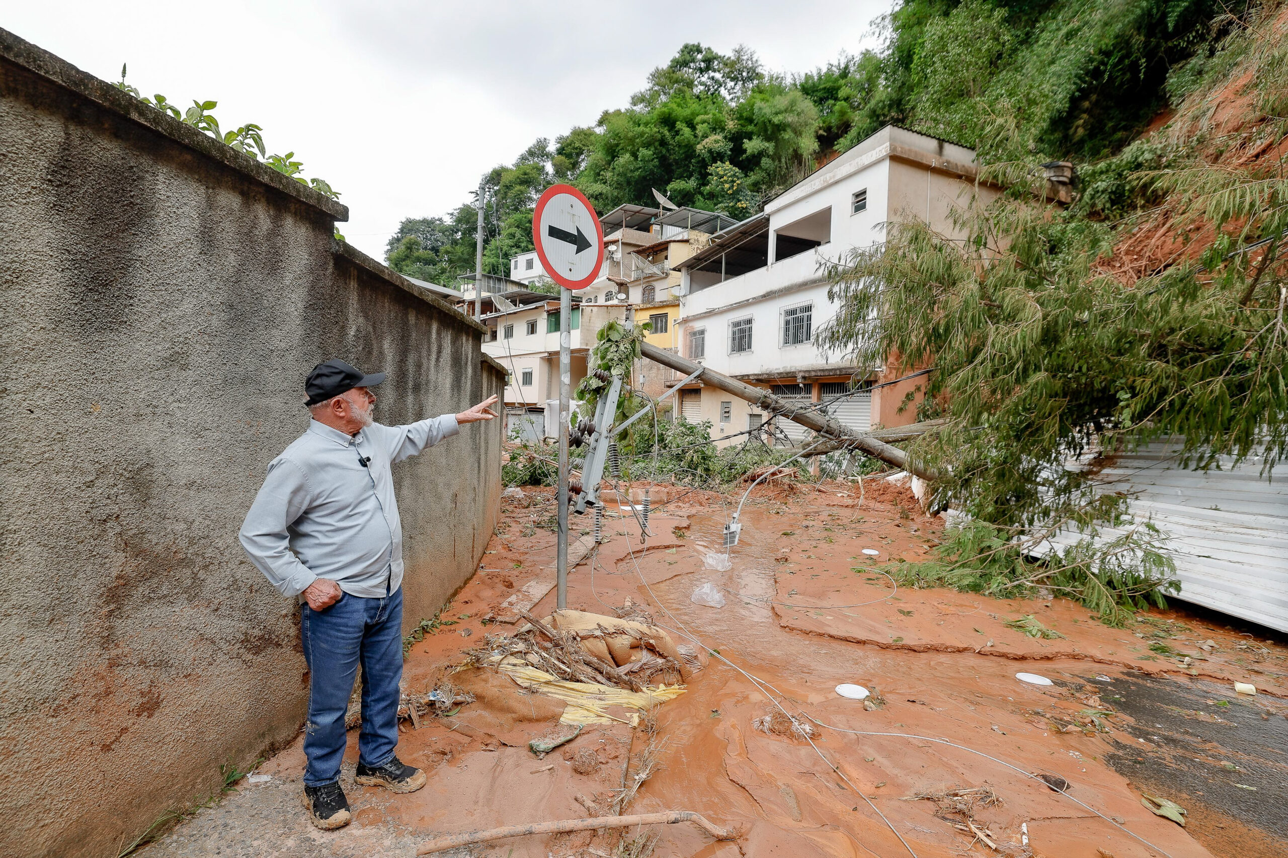 lula-diz-que-auxiliara-mg-apos-chuvas-e-que-repetira-modelo-de-reconstrucao-feito-no-rs