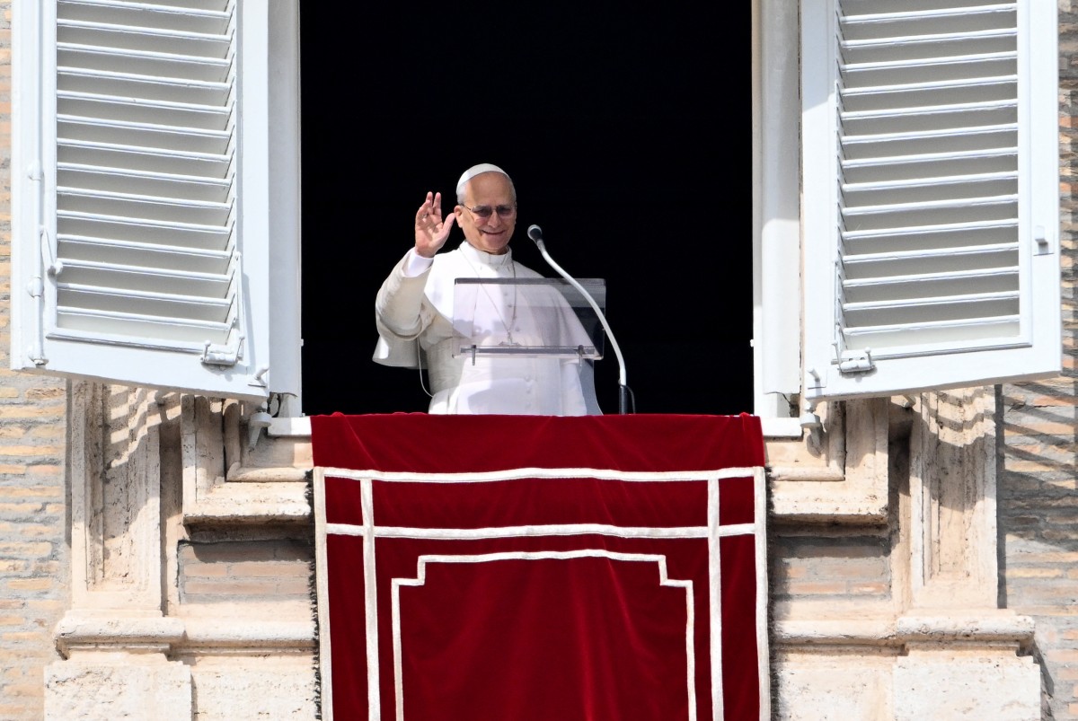 papa-leao-pede-fim-da-“espiral-de-violencia”-depois-de-ataques-contra-o-ira
