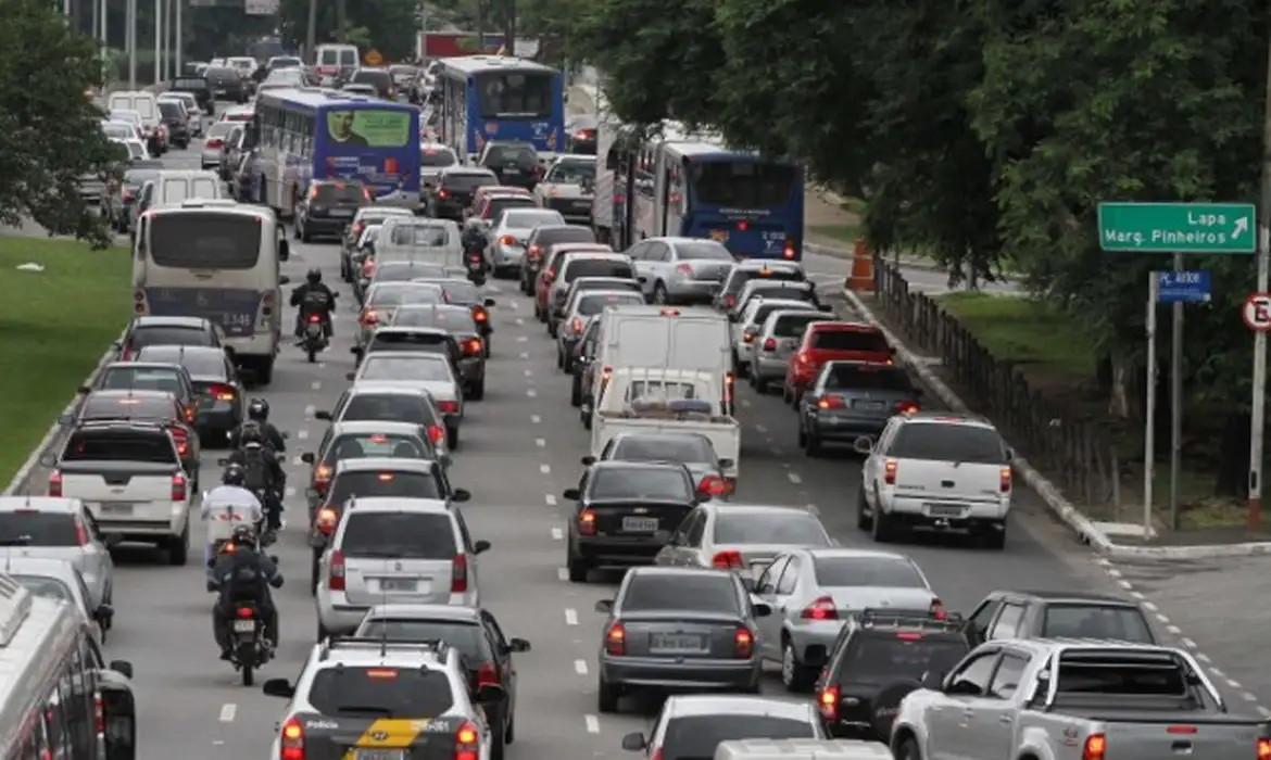 inteligencia-artificial-vai-alertar-sobre-riscos-de-acidentes-no-transito-paulista