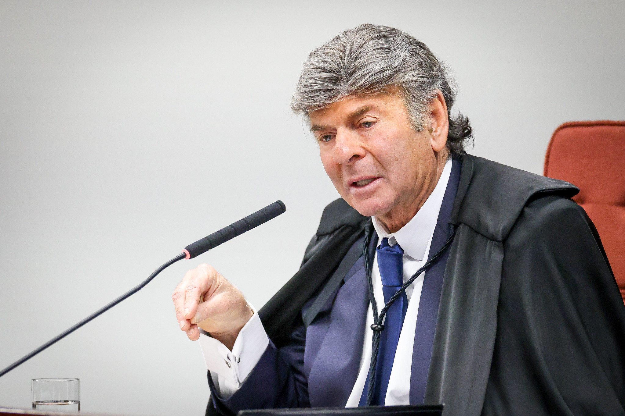 fux-suspende-regras-da-alerj-para-eleicao-indireta-no-rio