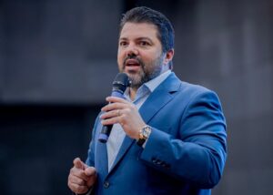 Anápolis: Instituto aponta Márcio Corrêa com a melhor avaliação do estado