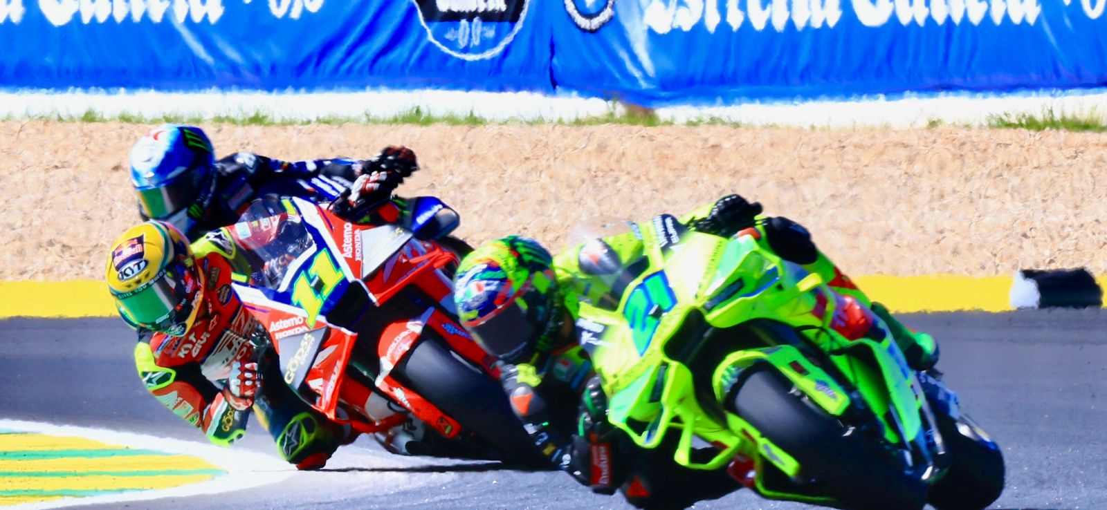 de-volta-ao-circuito-internacional,-motogp-registra-publico-recorde-em-goiania