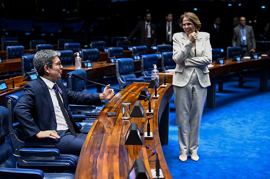 senado-aprova-ajuste-na-ldo-para-licenca-paternidade-e-incentivos-a-reciclagem
