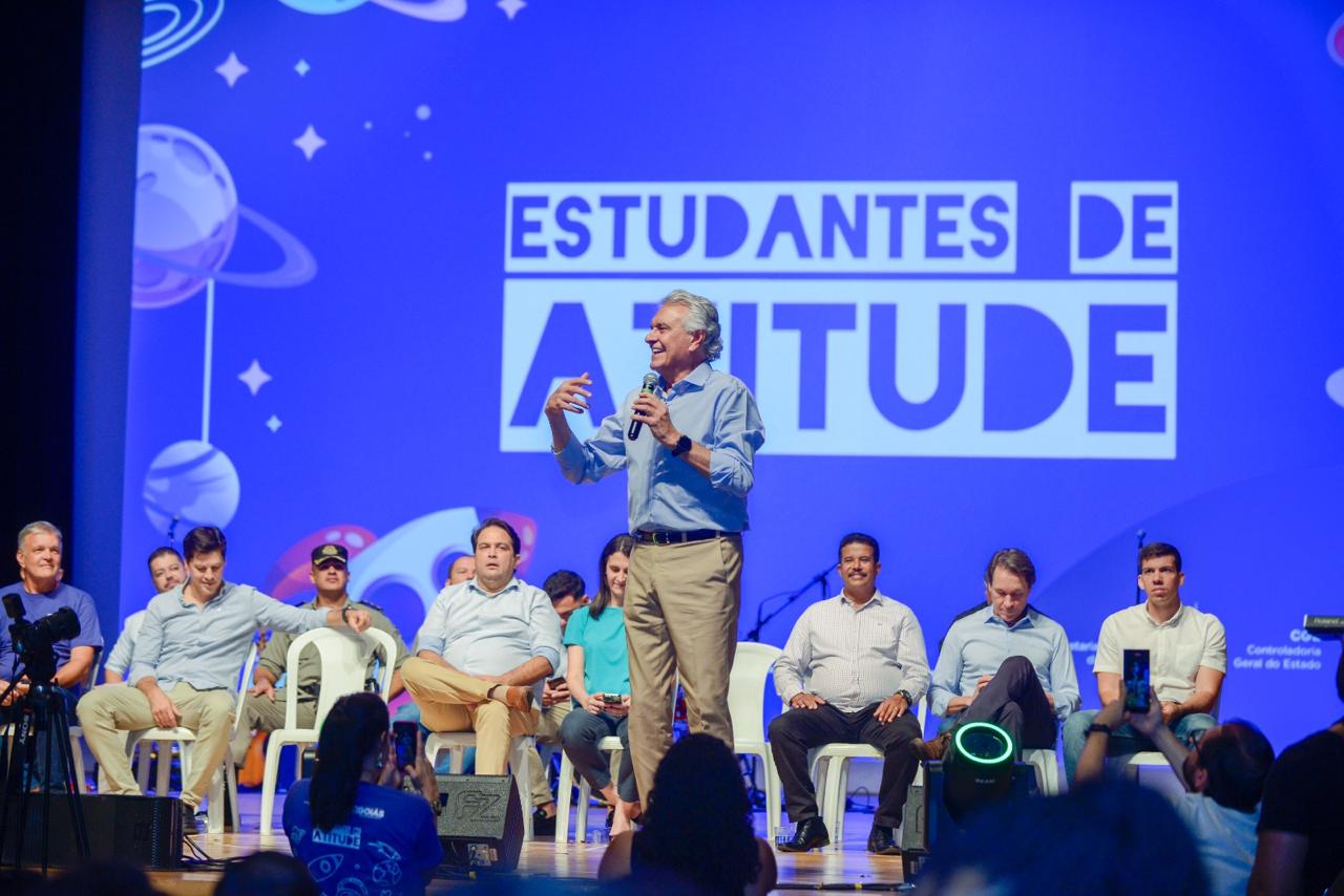 governo-propoe-tornar-estudantes-de-atitude-politica-publica-em-goias