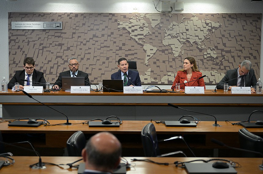 debate-no-senado-sugere-ajustes-em-projeto-sobre-minerais-raros