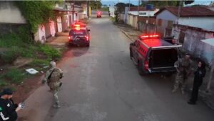 Polícia desarticula esquema de delivery de drogas em Trindade