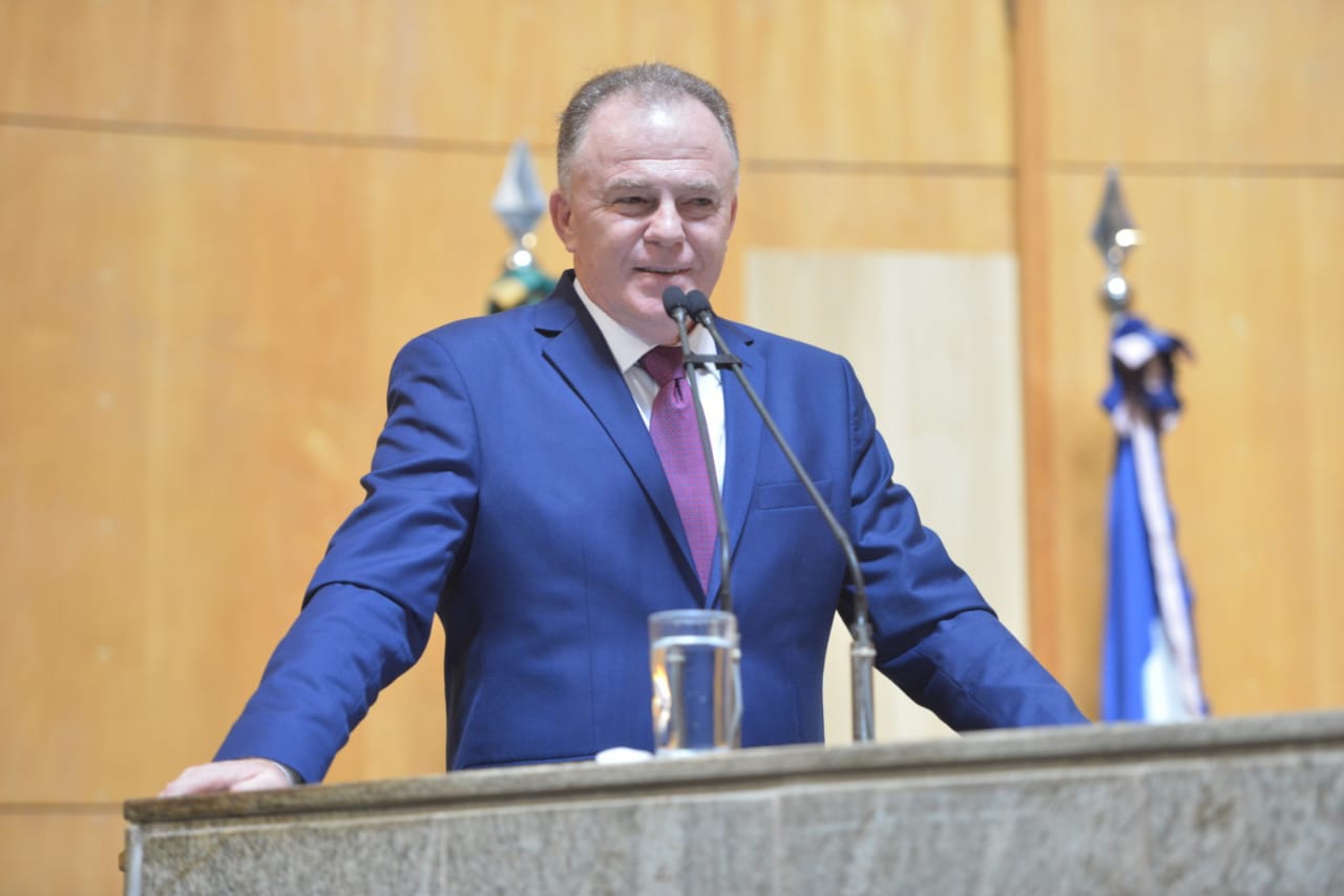 moraes-rejeita-pedido-de-inquerito-contra-renato-casagrande-por-relacao-com-juiz-federal