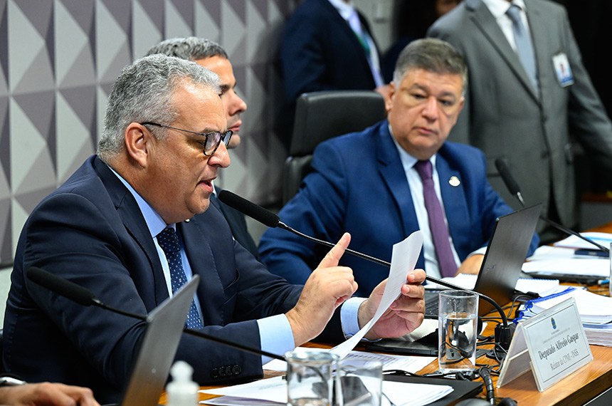 cpi-do-inss-rejeita-relatorio-final-e-indiciamento-de-lulinha-e-mais-215