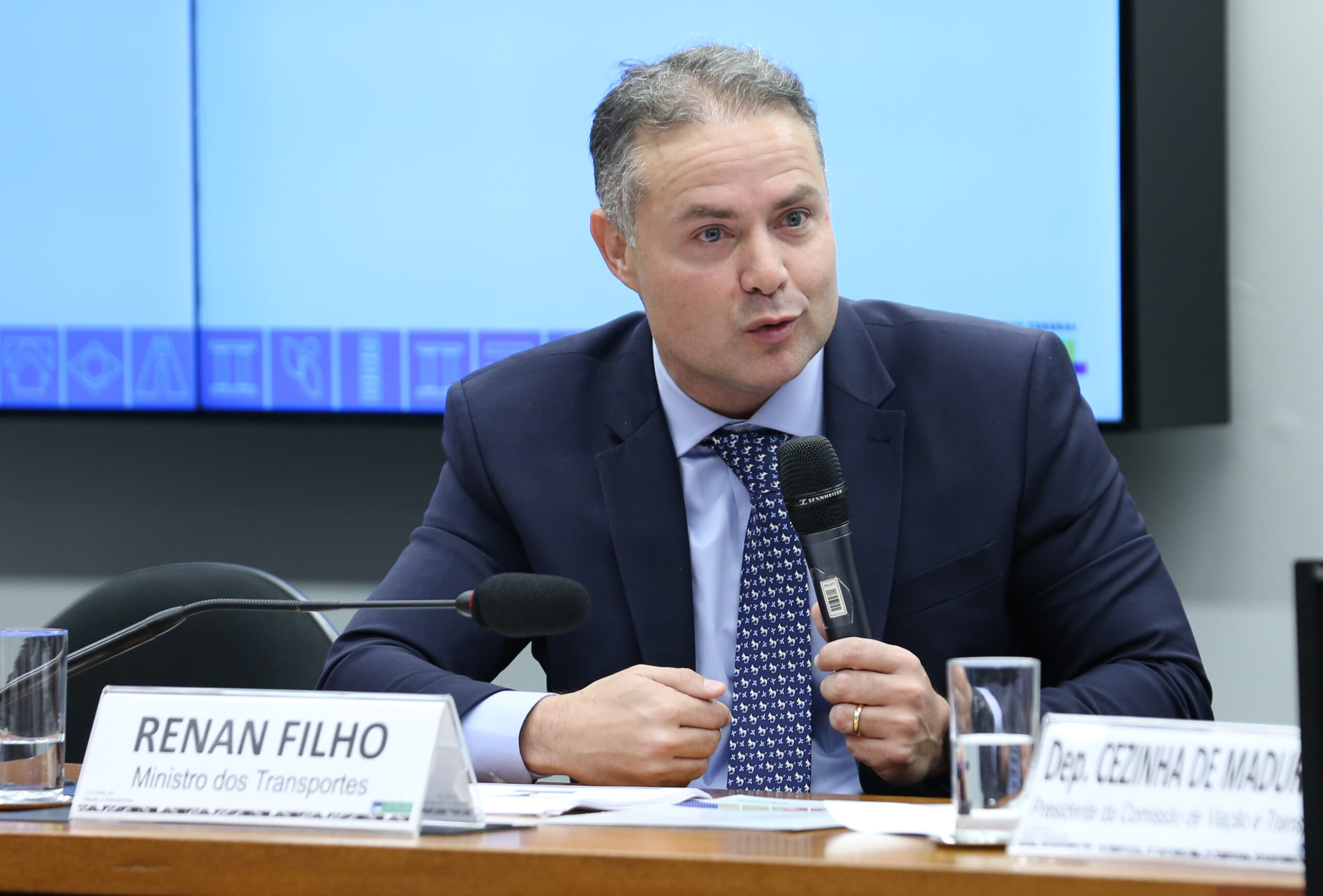 renan-filho-deixa-o-ministerio-dos-transportes;-george-andre-e-o-novo-ministro