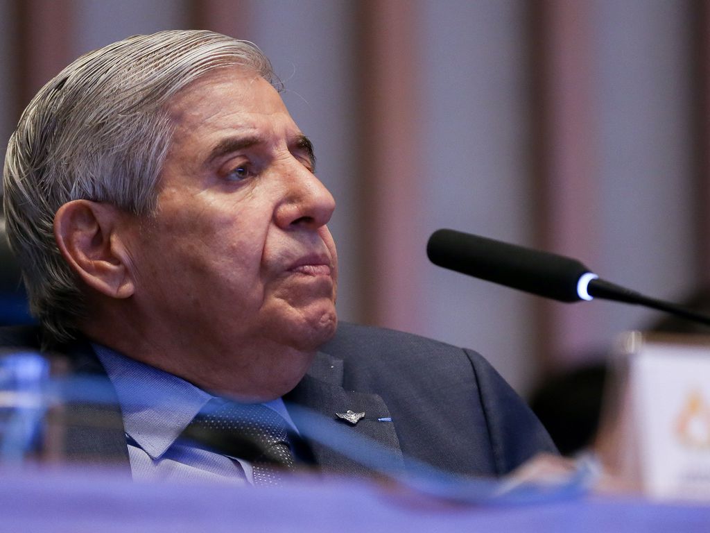 advogado-de-heleno-que-pediu-para-jantar-durante-julgamento-anuncia-pre-candidatura-a-camara