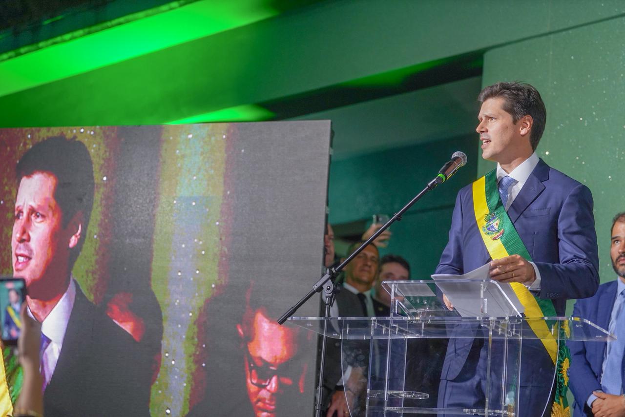 daniel-assume-governo-com-foco-em-continuidade-e-modernizacao