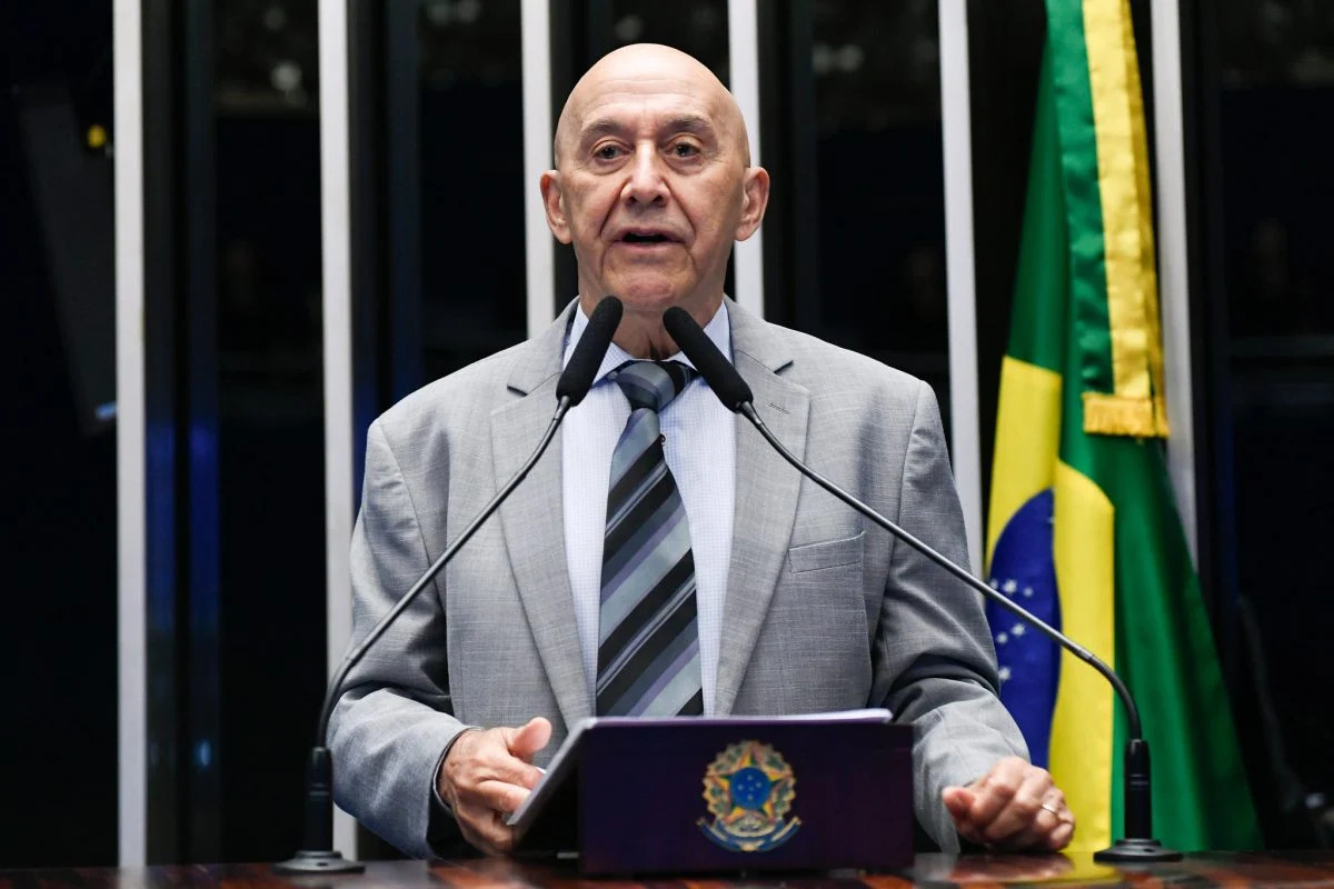 senador-confucio-moura-defende-blocos-partidarios-para-governabilidade