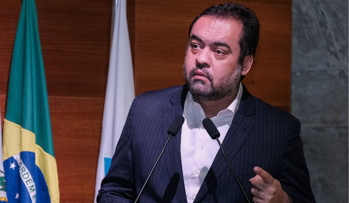 apos-renuncia,-claudio-castro-recebera-r$-140-mil-por-ferias-nao-tiradas
