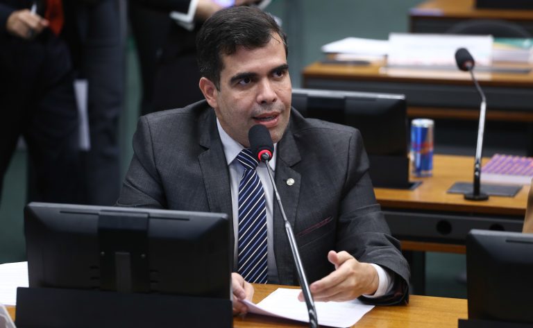 camara-aprova-apreensao-de-veiculos-em-transporte-irregular-de-animais