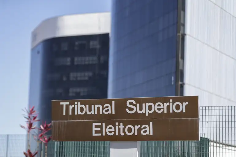 tse-aposta-em-precedentes-da-corte-para-conter-infiltracao-de-faccoes-e-milicias-nas-eleicoes