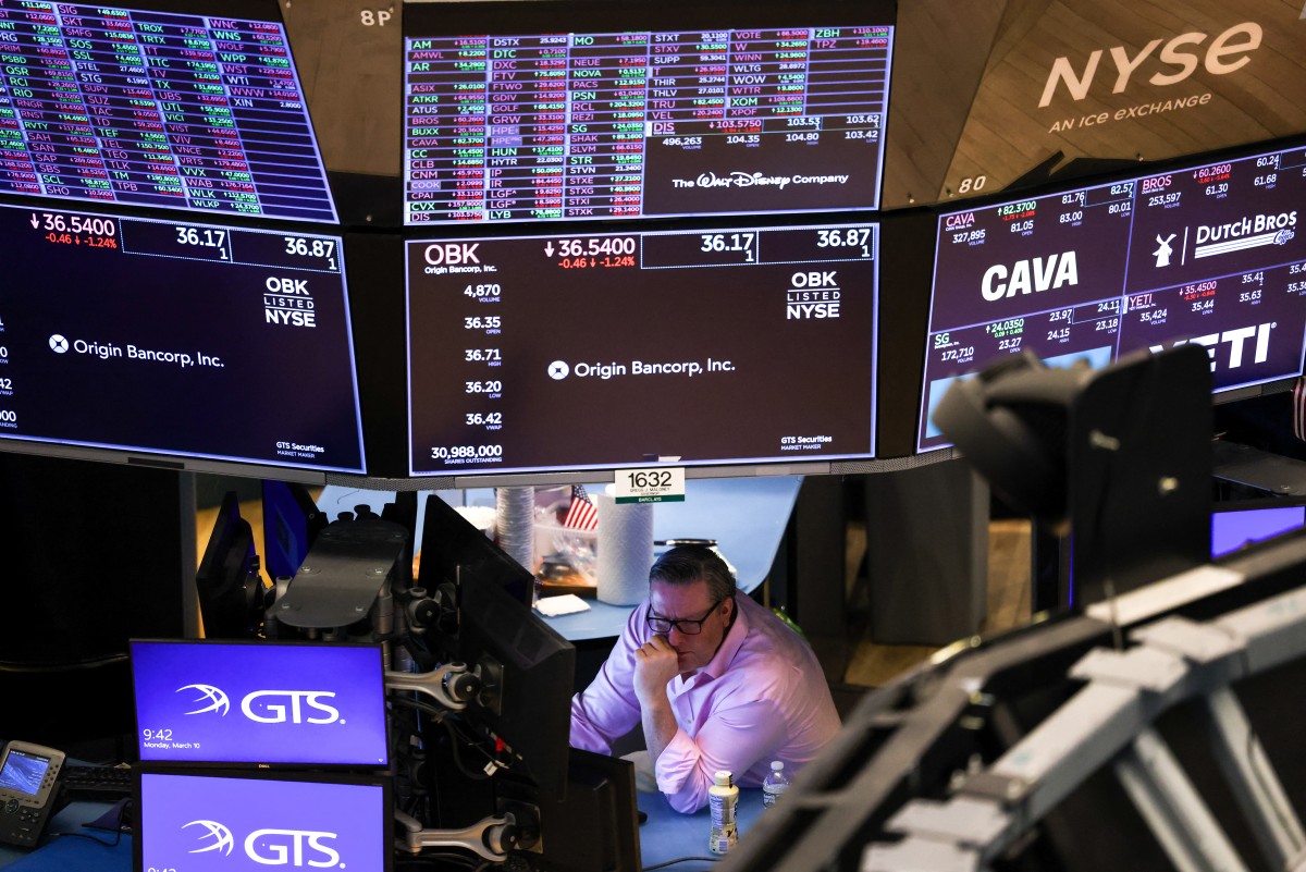 bolsas-de-nova-york-fecham-em-queda-com-escalada-de-tensoes-no-oriente-medio
