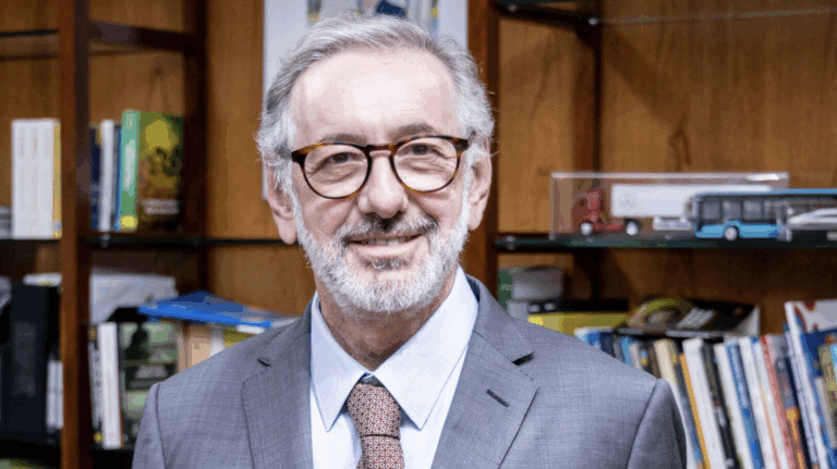 elias-rosa:-relator-do-projeto-sobre-terras-raras-nao-apresentou-parecer-a-pedido-do-governo
