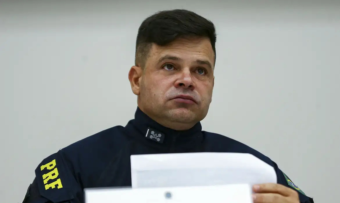moraes-manda-prender-ex-diretor-da-prf-e-outros-quatro-condenados-por-trama-golpista