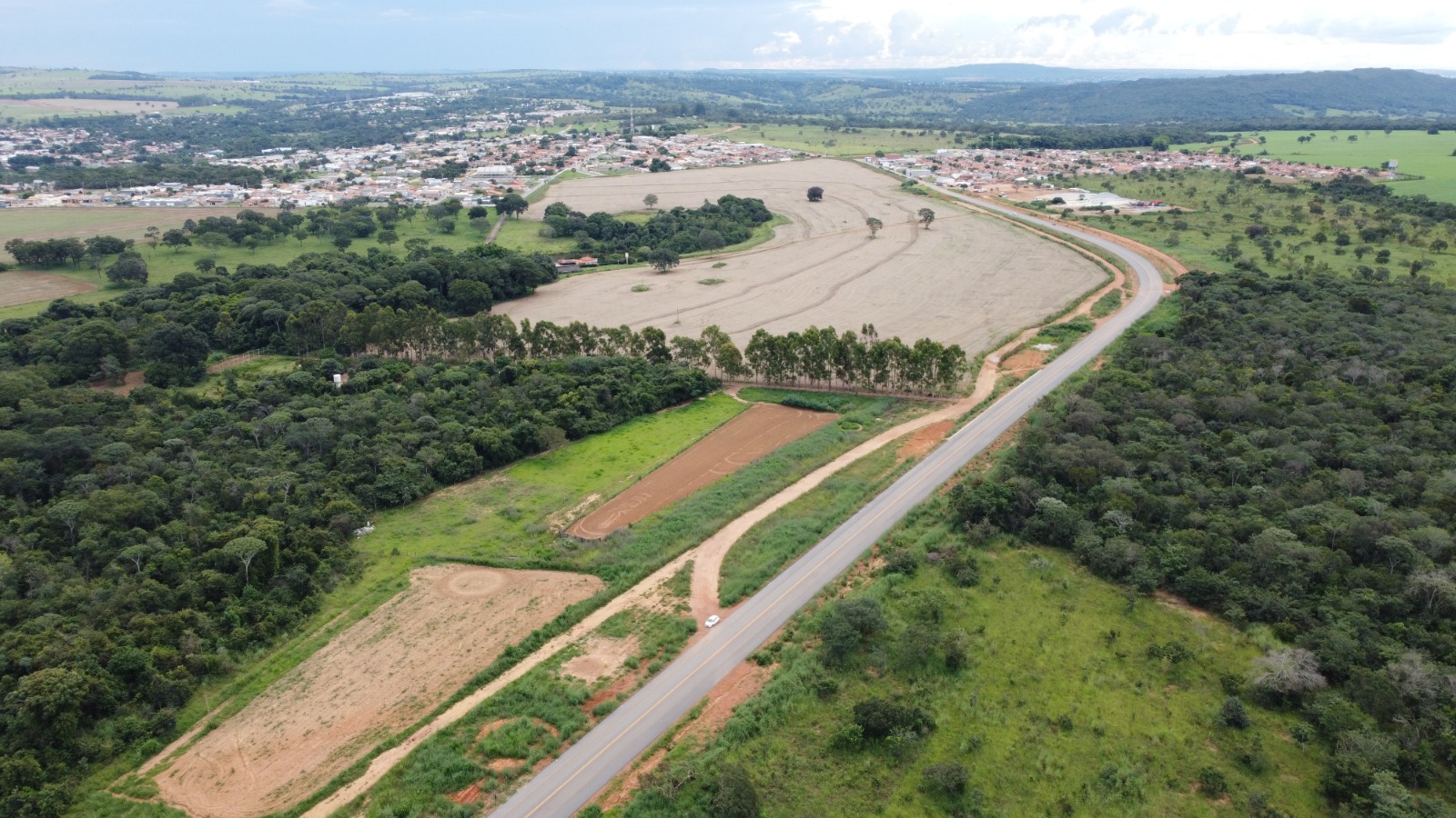 pavimentacao-cria-corredor-estrategico-entre-hidrolandia-e-aragoiania