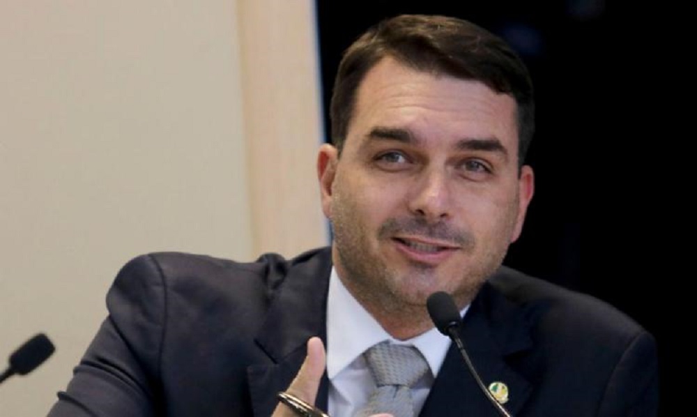 pl-pede-que-pgr-investigue-pt-por-video-associando-flavio-bolsonaro-ao-banco-master