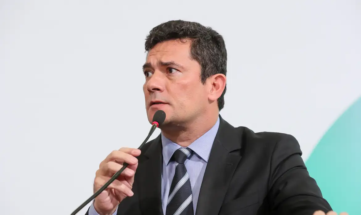 moro-questiona-patrulha-em-redes-sociais,-e-messias-defende-liberdade-de-expressao