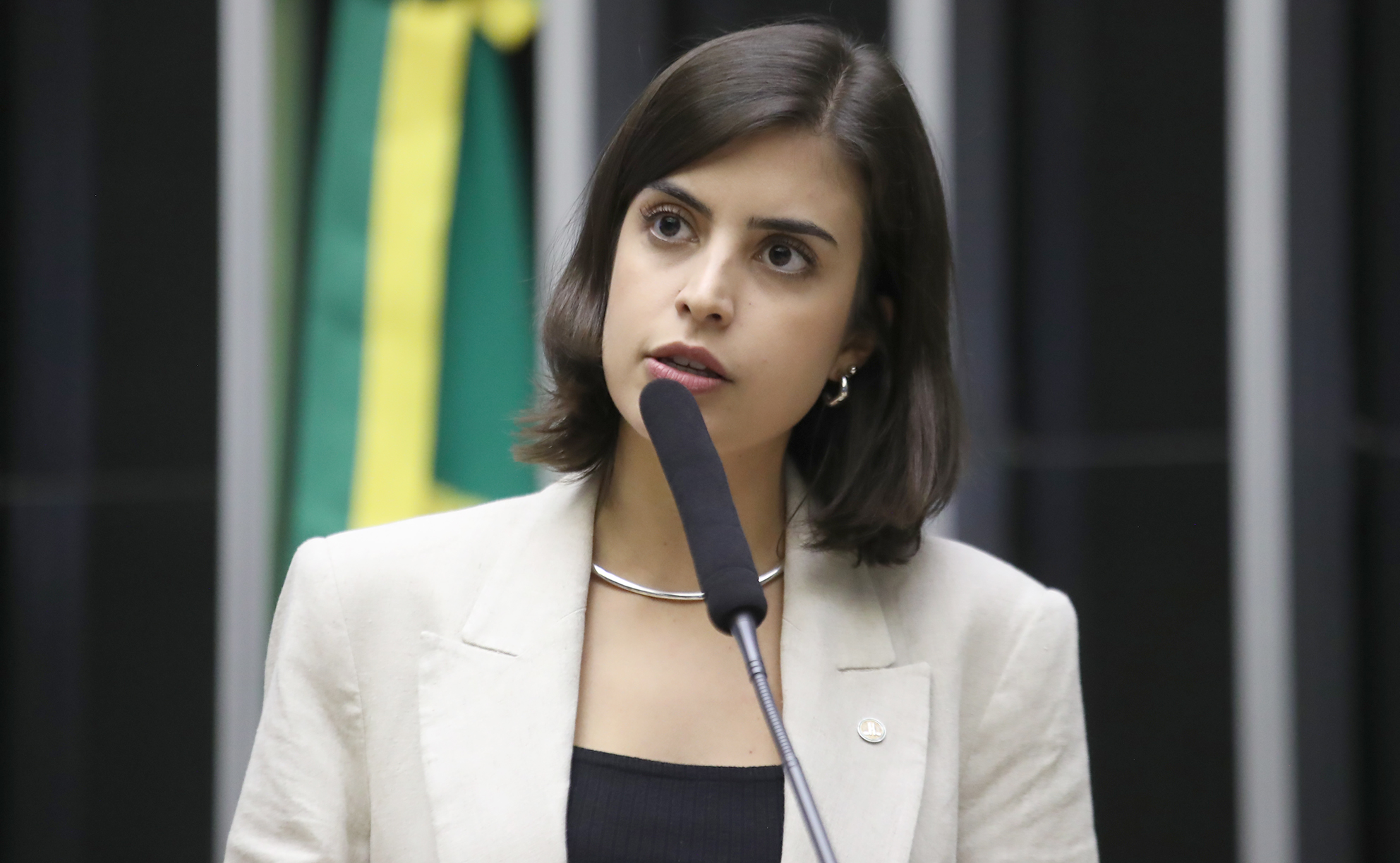 tabata-pede-ao-mpf-investigacao-sobre-festas-de-vorcaro-por-potencial-exploracao-sexual
