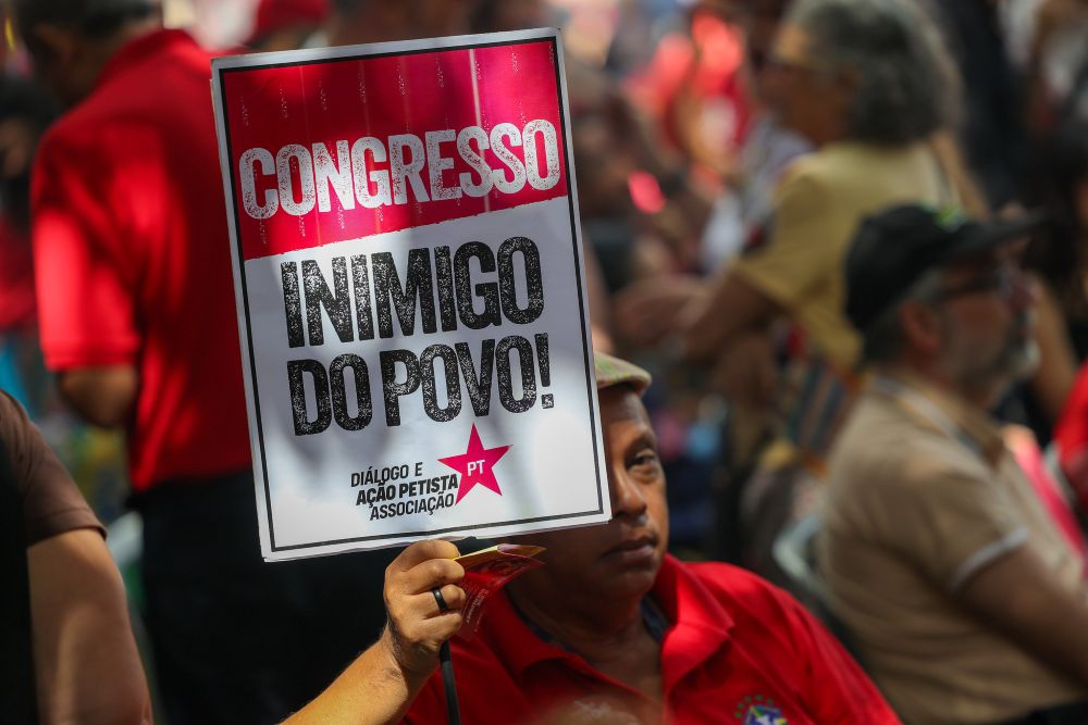 esquerda-vincula-dosimetria-a-master,-reforca-discurso-eleitoral-e-ataca-congresso-no-1o-de-maio