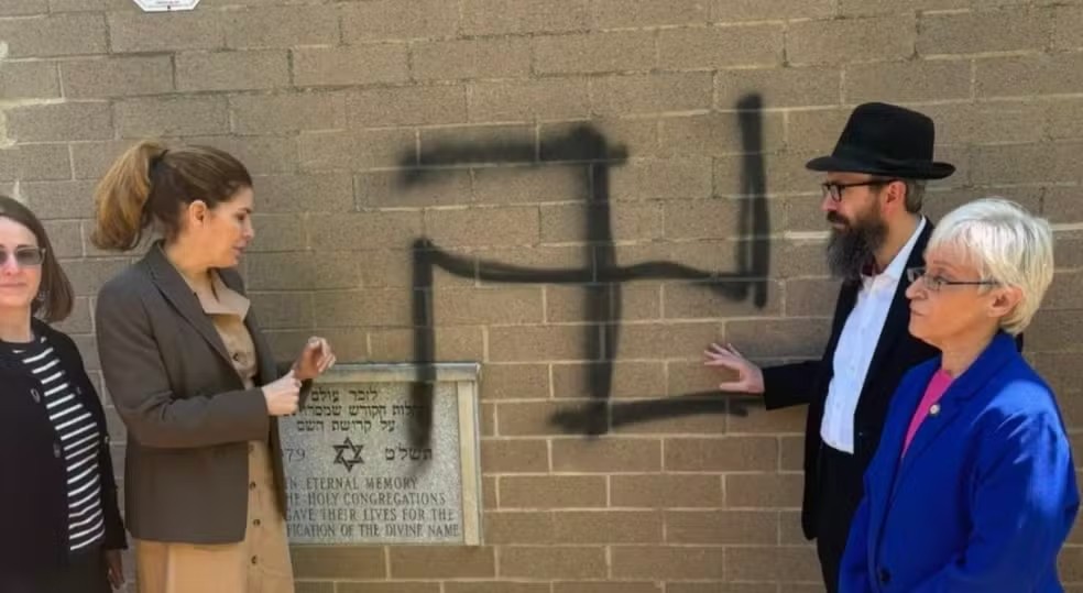suasticas-aparecem-pintadas-em-centros-judaicos-e-sinagogas-de-nova-york