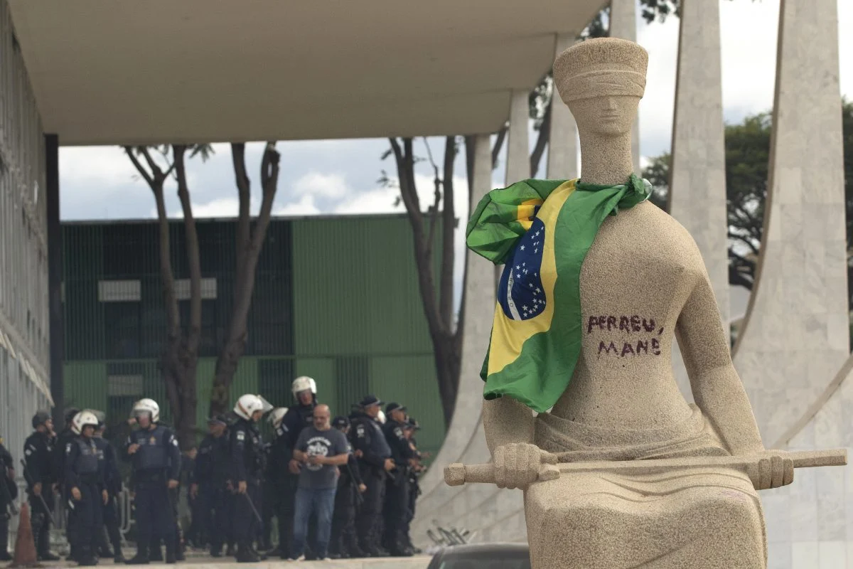 moraes-nega-reducao-de-pena-a-debora-do-batom-pelos-atos-de-8/1